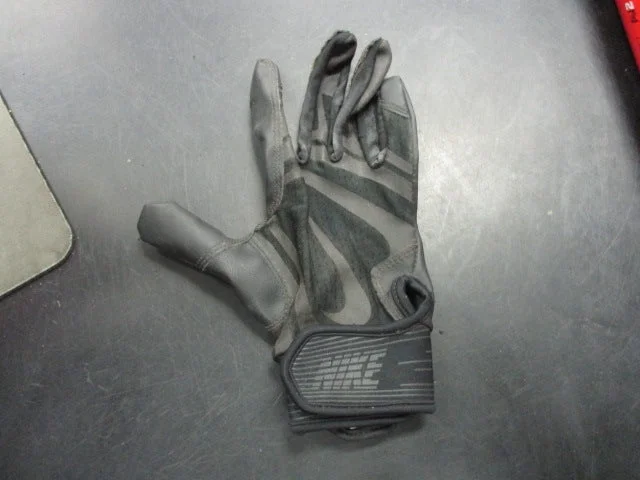 Baseball glove buying tipsUsed Nike Batting Glove