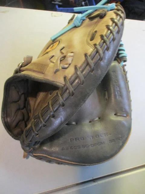 Baseball glove palm padsUsed Wilson A2000 Pro Stock 32 1/2" Catcher's Glove