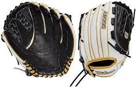 Baseball glove comparison guidesNew Wilson A2000 Fastpitch SCV125SS 12.5" Outfield Glove - RHT