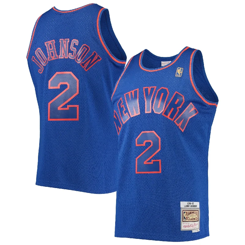 Basketball jerseys with custom graphics and printsLarry Johnson New York Knicks 1996/97 Hardwood Classics Swingman Basketball Jersey - Blue